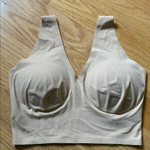 TRUE & Co. Women's Nude Seamless Bralette M